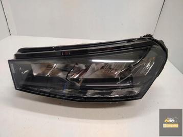 Skoda Fabia IV LED-lamp links beschikbaar voor biedingen