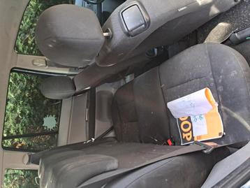 Auto export/ onderdelen Mazda 2 of ijzer beschikbaar voor biedingen