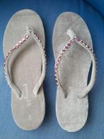 sandal tong créateur velours gris clair & strass rose 37 neu, Kleding | Dames, Schoenen, Autre, Overige typen, Nieuw, Ophalen of Verzenden
