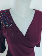 Top met kruisvormig hart en pailletten en pruimenparels Maat, Kleding | Dames, Topjes, Ophalen of Verzenden, Zo goed als nieuw