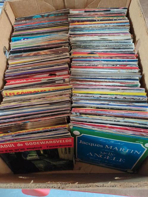 Lot van +/- 380 Franse Chanson Singles – Uit Jukebox, Cd's en Dvd's, Vinyl Singles, Ophalen of Verzenden