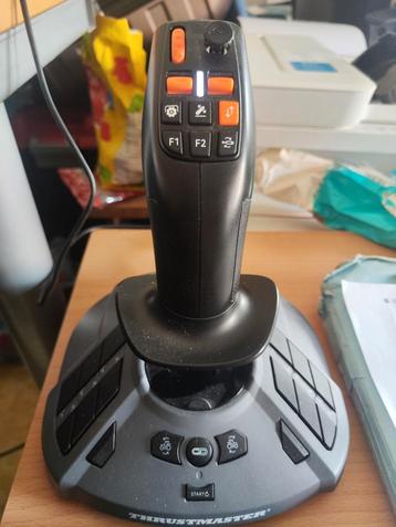 Joystick voor games redelijk nieuw niet meer in doos beschikbaar voor biedingen