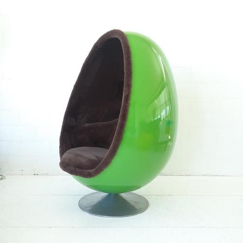 Originele 1968 ovalia egg chair henrik thor larsen space age, Antiek en Kunst, Antiek | Meubels | Stoelen en Sofa's, Ophalen of Verzenden