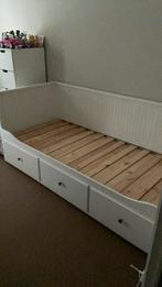 Ikea bed, Huis en Inrichting, Slaapkamer | Bedden, Ophalen, Eenpersoons, Wit, Zo goed als nieuw