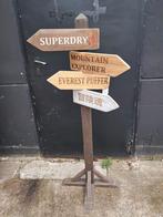 Houten wegwijzerpaal, Ophalen, Gebruikt, ., .