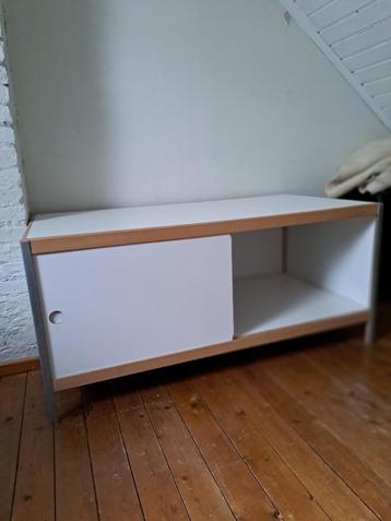 Kast Kewlox beschikbaar voor biedingen