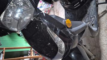 Scooter Peugeot Tweet pour pièces  beschikbaar voor biedingen