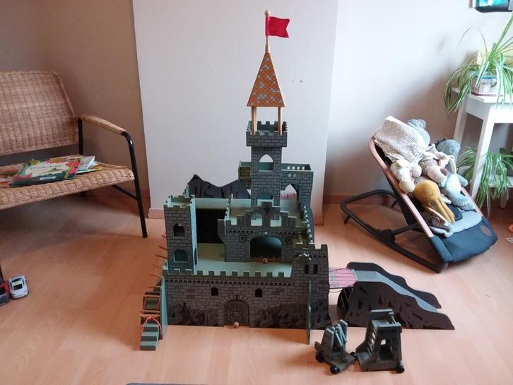 Houten speelgoed kasteel, Kinderen en Baby's, Speelgoed | Houten speelgoed, Gebruikt, Ophalen