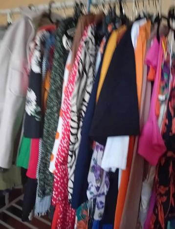 lot kleding en schoenen dames- heren en kinderkleding  beschikbaar voor biedingen