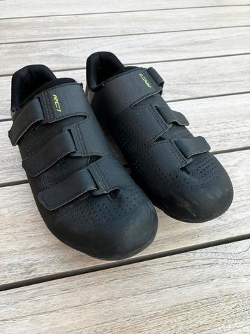Shimano Rc1 fietschoenen beschikbaar voor biedingen