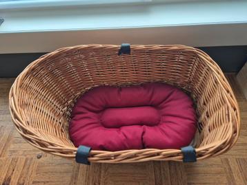 Hondenfietsmand inclusief kussen beschikbaar voor biedingen