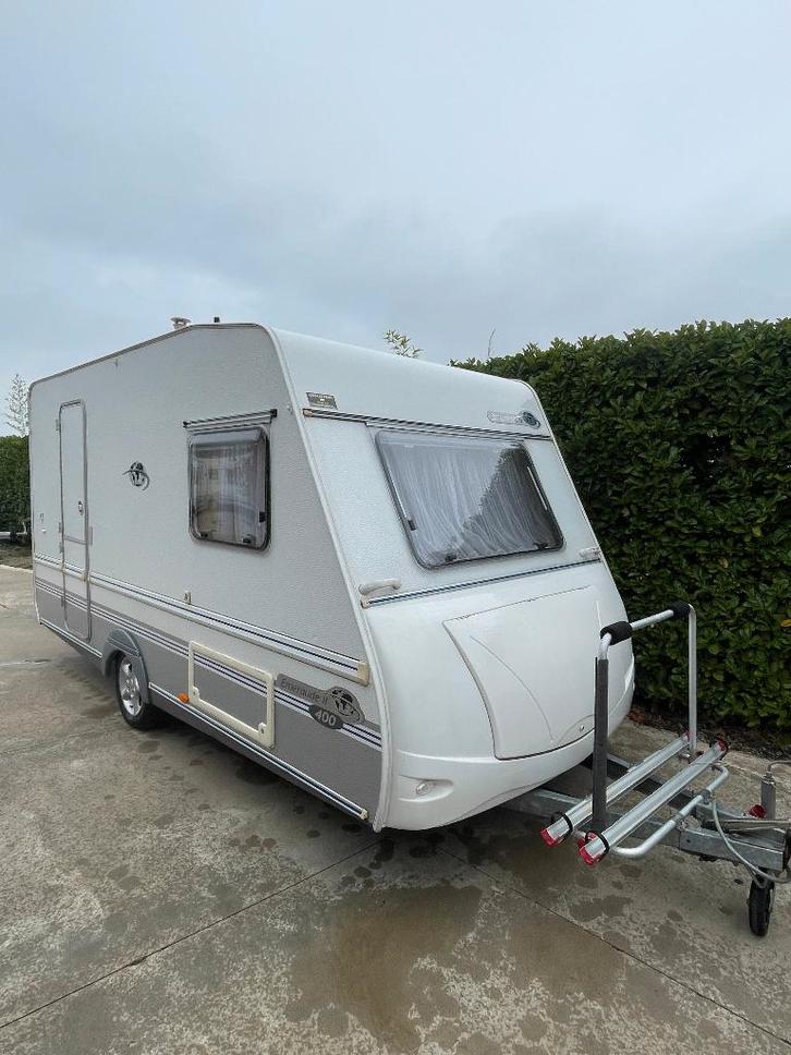 Caravelair 400 lichtgewicht, Caravans en Kamperen, Caravans, Bedrijf, tot en met 3, 750 - 1000 kg, Treinzit, Caravelair, Dwarsbed