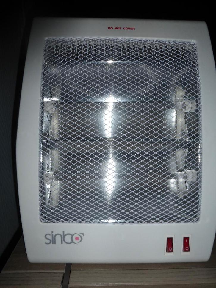 Chauffage halogène NEUF réglable 400 ou 800 watt, Bricolage & Construction, Chauffage & Radiateurs, Neuf, 500 à 800 watts, Enlèvement ou Envoi