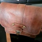 very old hand bag  hand  made, Ophalen, Zo goed als nieuw, Leer