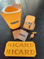 Ricard set, karaf Robert Stadler, dispenser, onderlegger, Comme neuf, Emballage, Enlèvement ou Envoi