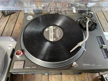 Technics SL 1210 MK2 pick-up beschikbaar voor biedingen