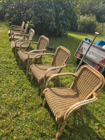 Lot de 15 Chaises de jardin en osier  beschikbaar voor biedingen