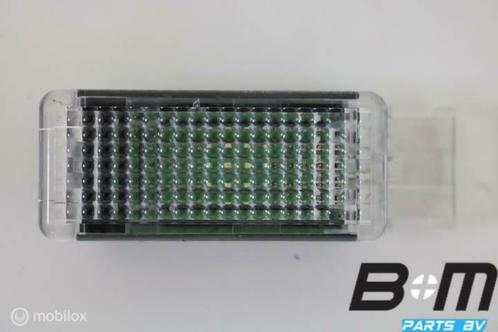 Voetenruimteverlichting VW Passat B8 Variant 5G0947409, Autos : Pièces & Accessoires, Éclairage, Utilisé