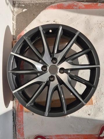 1 Alfa Romeo MiTo Qv velg 18"  beschikbaar voor biedingen