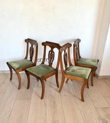 Set van 4 vintage houten stoelen  beschikbaar voor biedingen