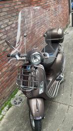 Vespa primavera touring te koop, Ophalen, Klasse A (25 km/u), Zo goed als nieuw, Benzine
