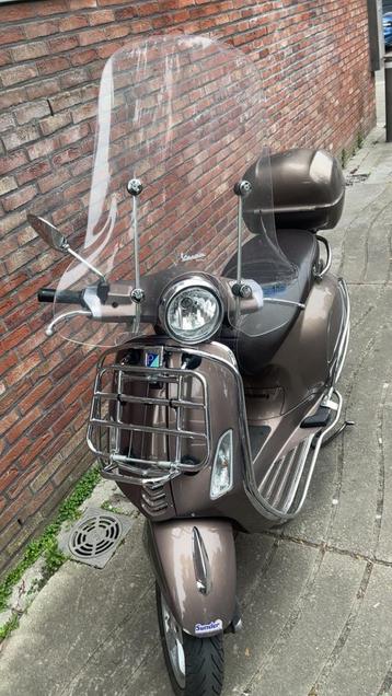 Vespa primavera touring te koop beschikbaar voor biedingen