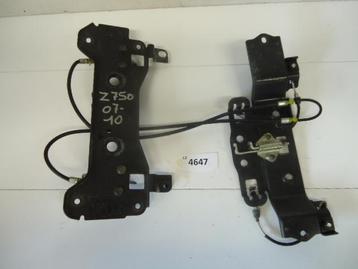 Z750 2007 - 2010 Kawasaki Slot Zadelslot mechanisme D1-22303 beschikbaar voor biedingen