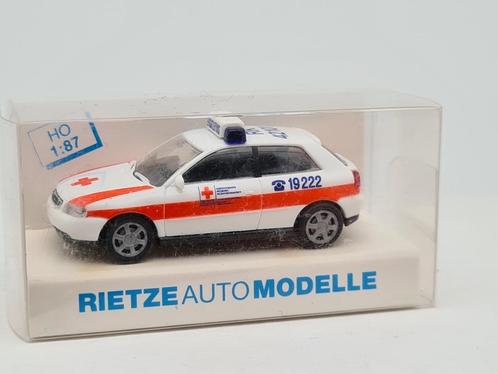 ambulance Audi A3 noodarts - Rietze  1/87, Hobby en Vrije tijd, Modelauto's | 1:87, Zo goed als nieuw, Auto, Rietze, Verzenden