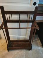 Boîte à parapluies ancienne en chêne, Enlèvement