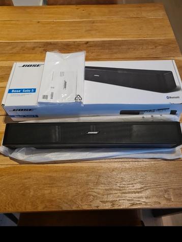 Bose solo 5 soundbar speaker beschikbaar voor biedingen