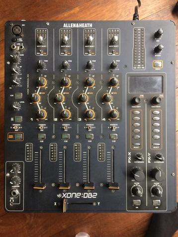 Allen & Heath Xone : table de mixage DB2
