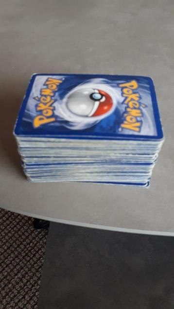 143 Pokémonkaarten