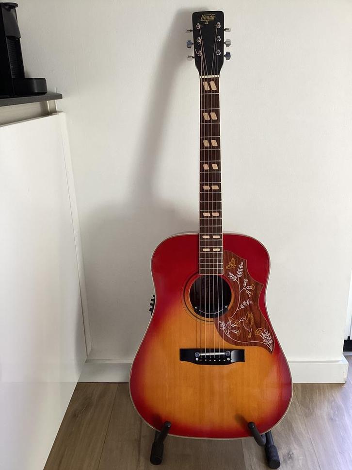 Hondo II H180 A Hummingbird Acoustic Vintage Guitar 1970’s, Muziek en Instrumenten, Snaarinstrumenten | Gitaren | Akoestisch, Zo goed als nieuw
