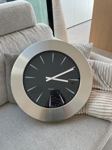 Karlsson design wandklok beschikbaar voor biedingen