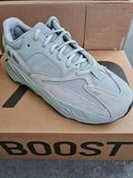 Yeezy boost 700 salt, Nieuw, Ophalen of Verzenden