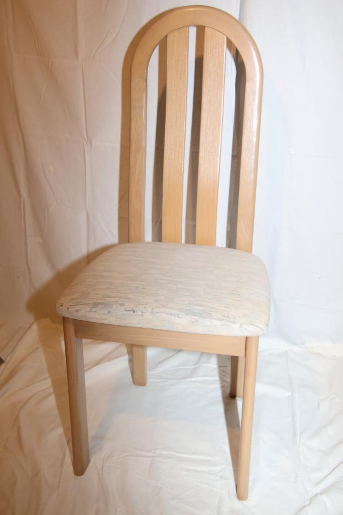 8 stevige stoelen voor de huiskamer, Huis en Inrichting, Stoelen, Gebruikt, Vijf, Zes of meer stoelen, Hout, Stof, Overige kleuren