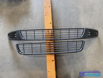 VW GOLF 6 Bumper rooster kap 5K0853665A 5K0853666A beschikbaar voor biedingen