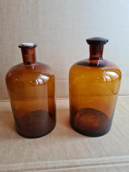 2 bouteilles en verre de pharmacie, Antiquités & Art, Antiquités | Verre & Cristal, Enlèvement ou Envoi