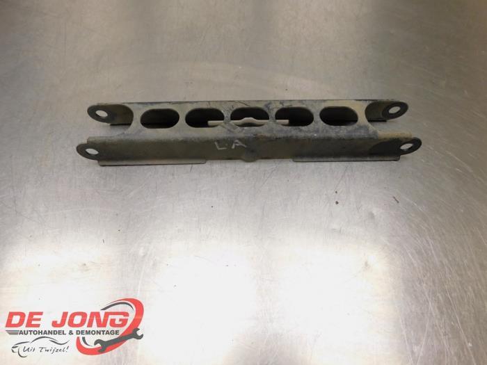 Draagarm onder links-achter van een BMW X1, Auto-onderdelen, Ophanging en Onderstel, BMW, Gebruikt, 3 maanden garantie, Ophalen of Verzenden