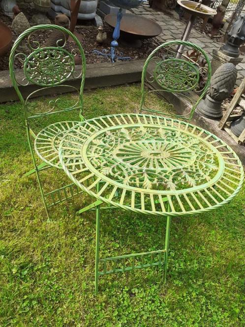 Tuinset, 2 stoelen en opklapbare tafel in smeedijzer en f, Tuin en Terras, Tuinmeubel-accessoires, Nieuw, Ophalen