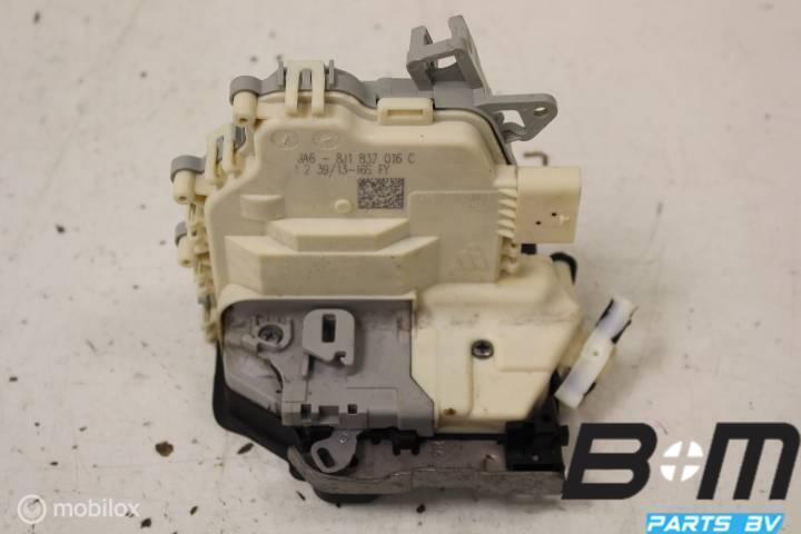 Portiersslot RV (bijrijderskant) Audi Q5 8J1837016C, Auto-onderdelen, Interieur en Bekleding, Gebruikt
