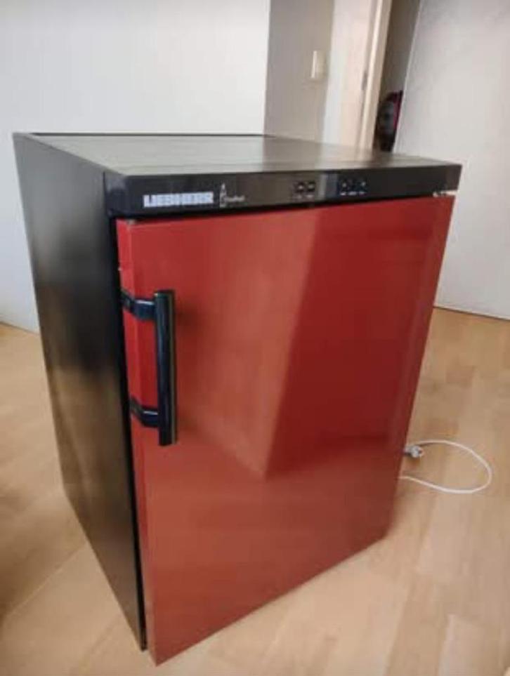 Wijnkoeler Liebherr 66 flessen in nieuwstaat, Elektronische apparatuur, Koelkasten en IJskasten, Zo goed als nieuw, Zonder vriesvak
