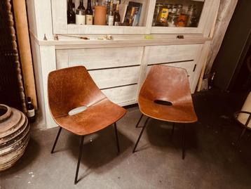  design stoelen Pierre GUARICHE (pair) beschikbaar voor biedingen