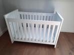 Babybed Bopita, Kinderen en Baby's, Kinderkamer | Bedden, Ophalen, Zo goed als nieuw, Minder dan 140 cm, Matras