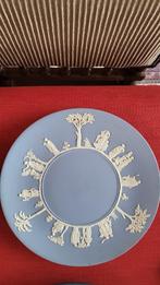 Wedgwood grote schotel, Ophalen