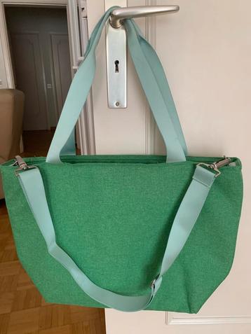 Nieuwe groene QC shopper tas voor onderweg beschikbaar voor biedingen