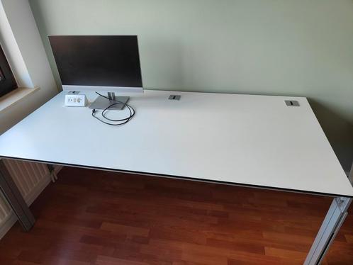 Groot designbureau, Huis en Inrichting, Bureaus, Gebruikt, Bureau, In hoogte verstelbaar, Ophalen