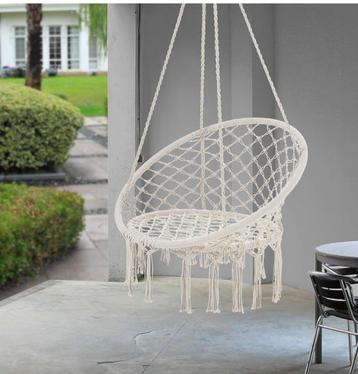 Chaise suspendu beschikbaar voor biedingen