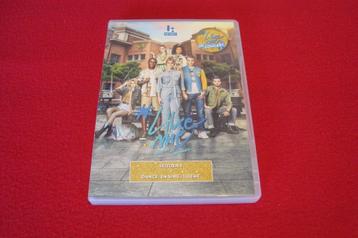 dvd box like me seizoen 3 beschikbaar voor biedingen