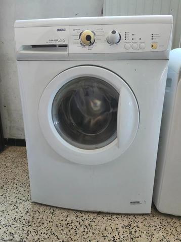 Zannusi wasmachine. beschikbaar voor biedingen
